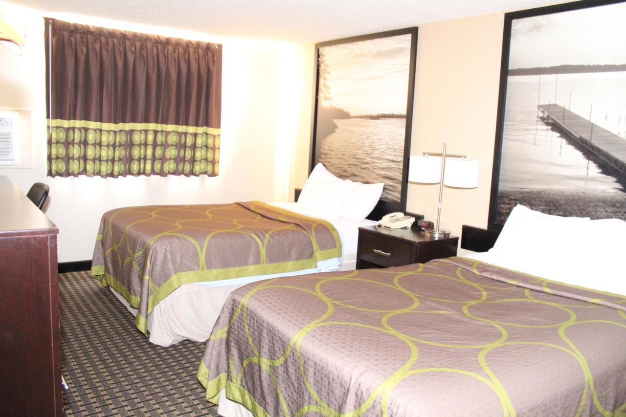 Super 8 By Wyndham Clear Lake Esterno foto